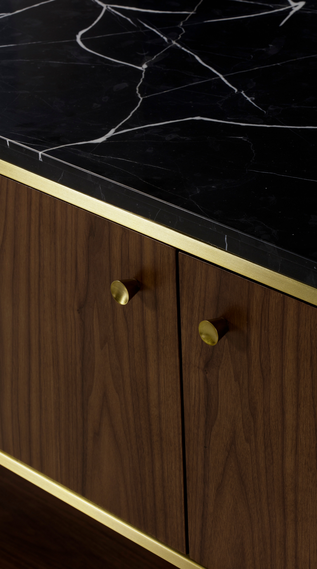 Chester Large Console - 72"