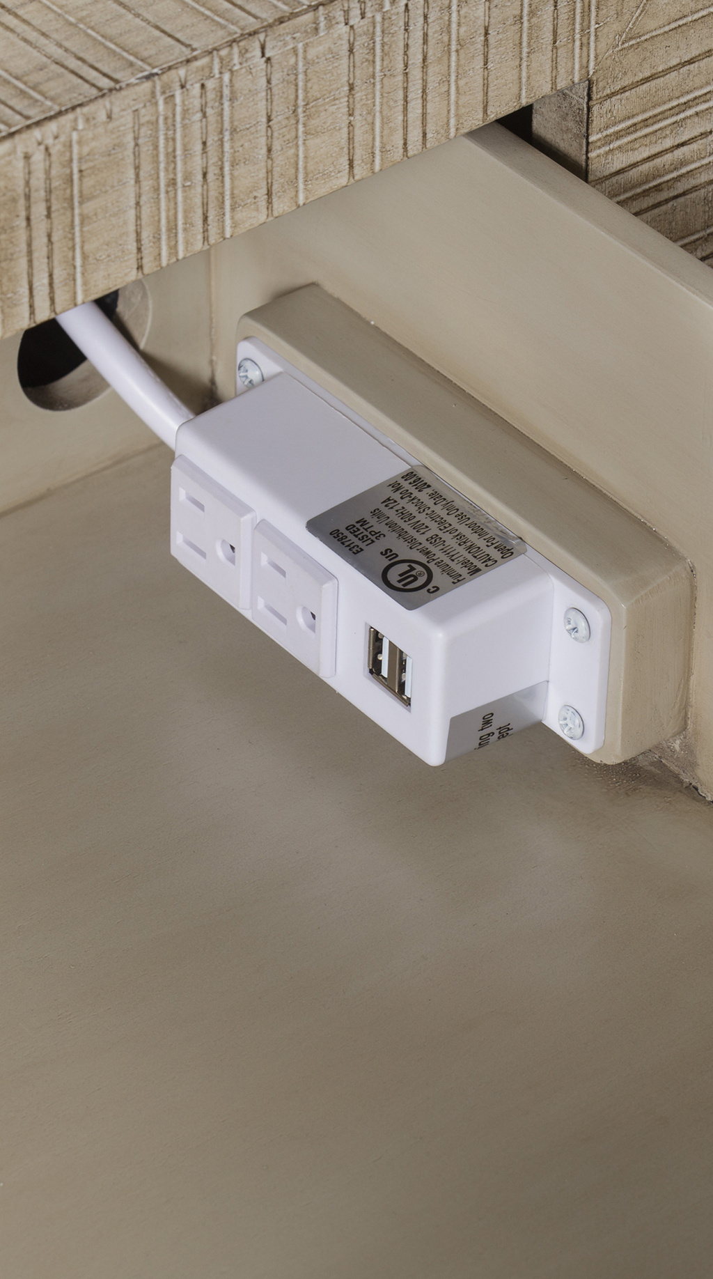 Raffles Nightstand