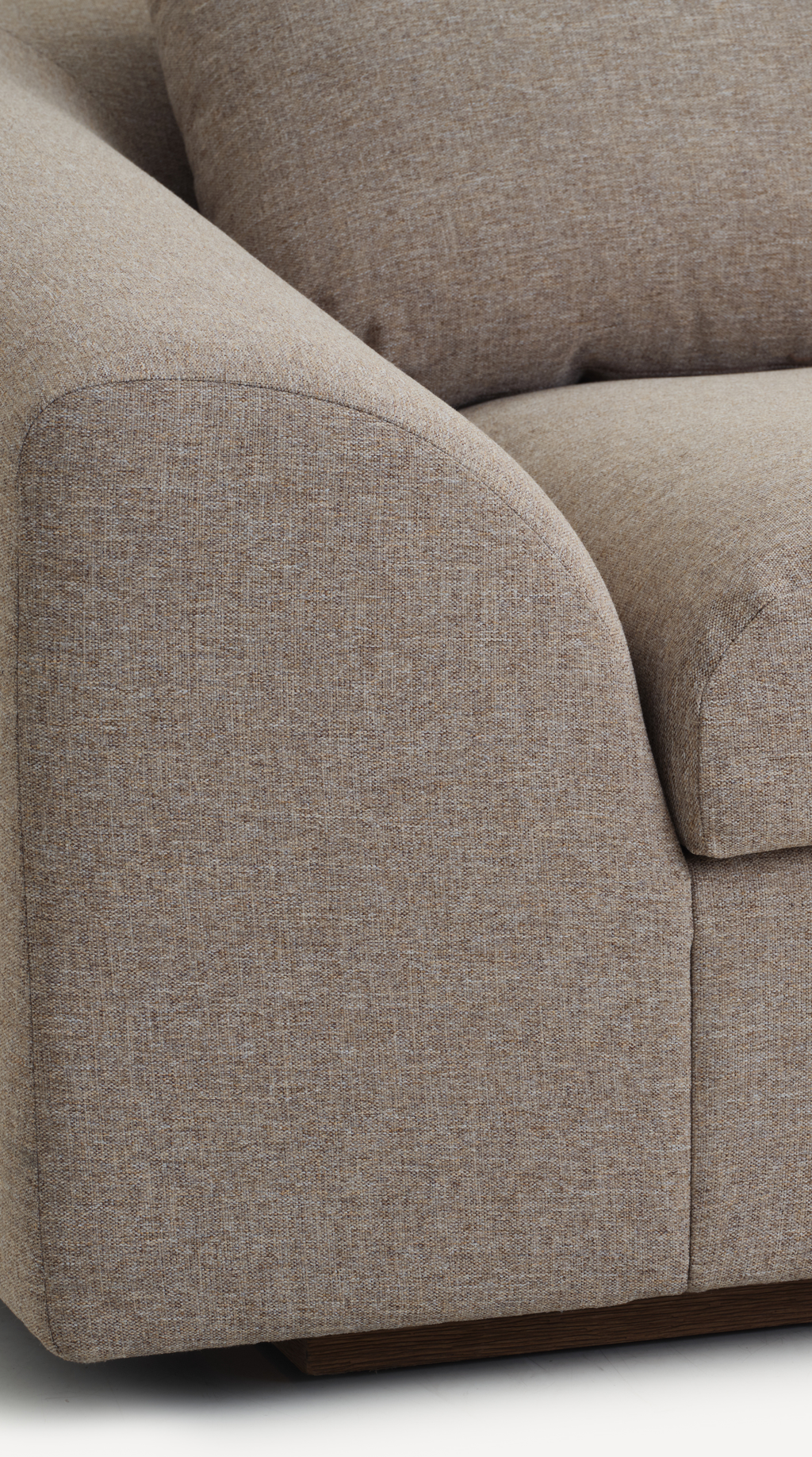 Ruggero Sofa 10'