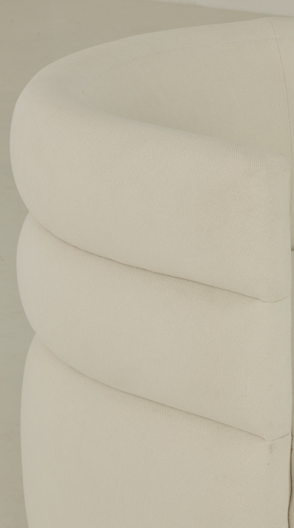 Rye Swivel Lounge Chair