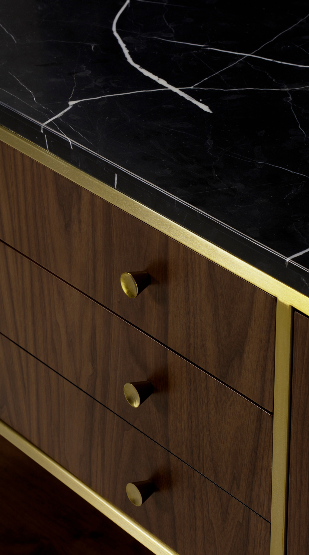 Chester Large Console - 72"